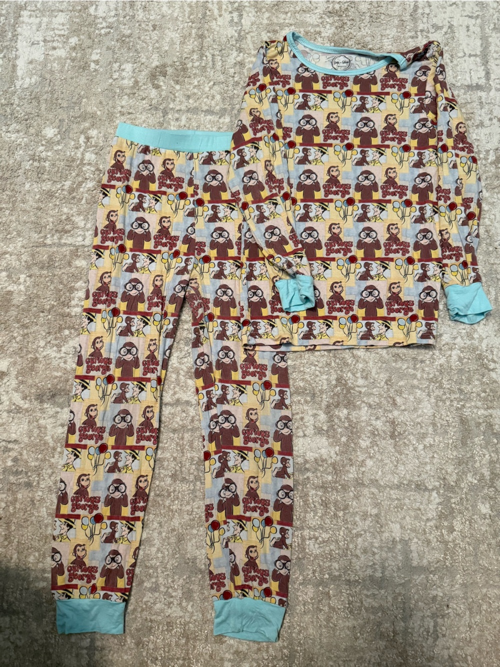 Oak+ Ollie Kids Bamboo Curious George Print Pajama Set with Light Blue Trim -7